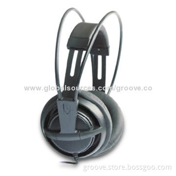Professional Hi-Fi Stereo Headphones with Adjusting Headband and Detachable Cord